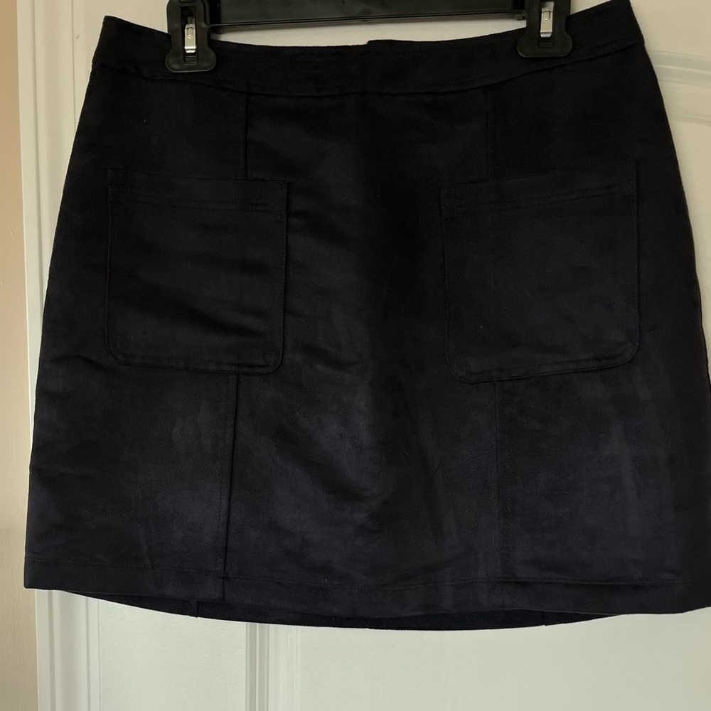 Black mini skirt